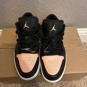 Jordan 1 LOW Crimson Tint